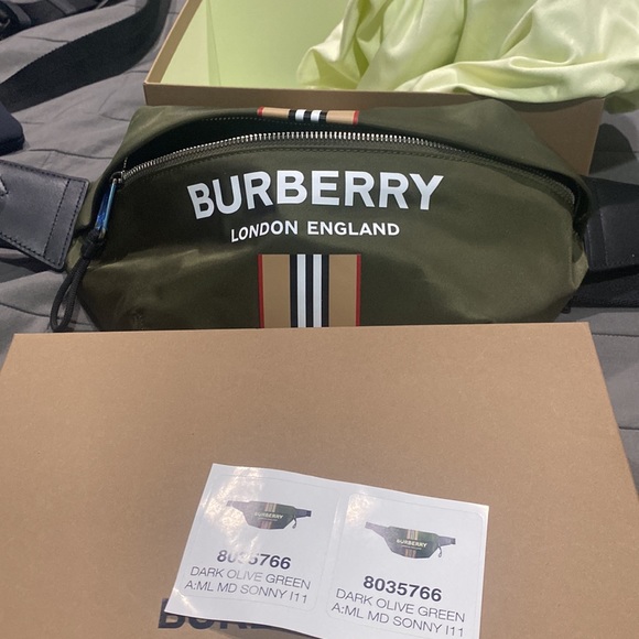 Dark Olive Green Burberry limited - Picture 3 of 4